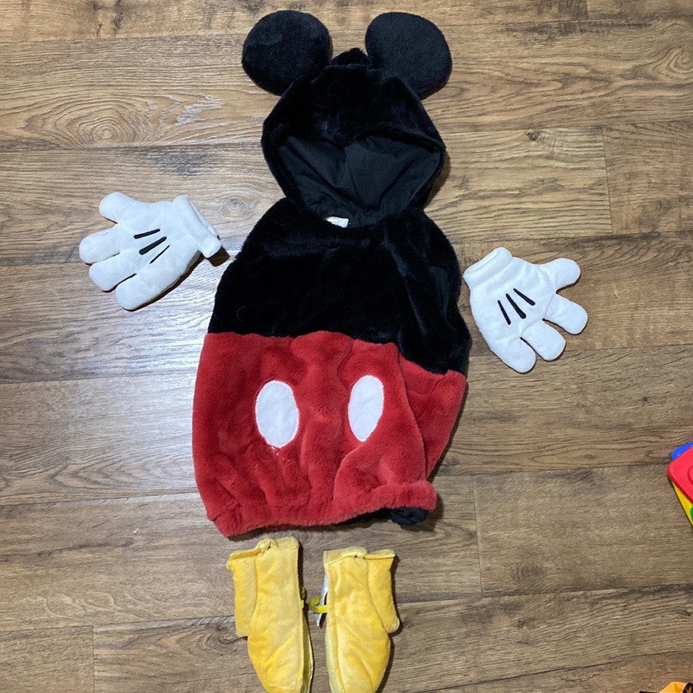 Pottery Barn Kids Mickey costume (size 2T-3T)